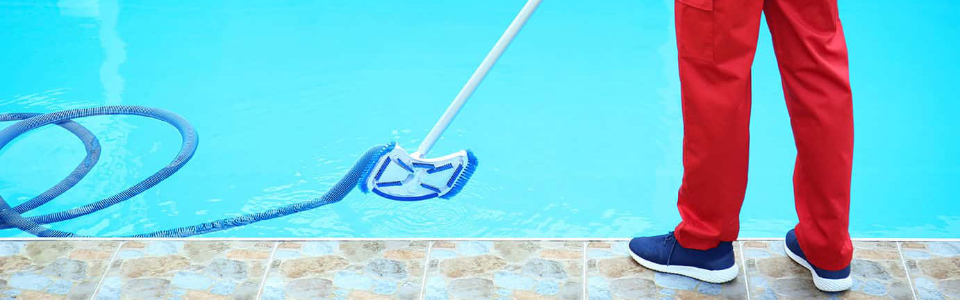 Swimming pool maintenance on Sifnos